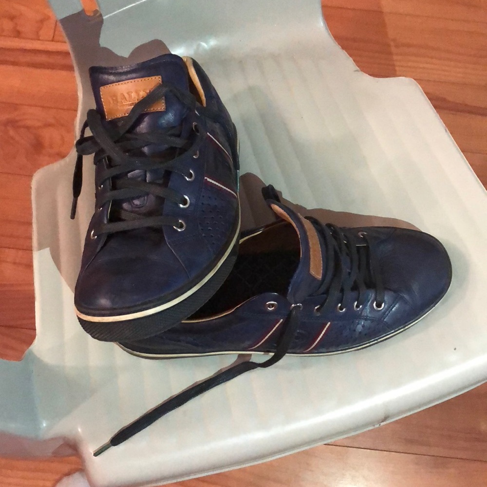BALLY